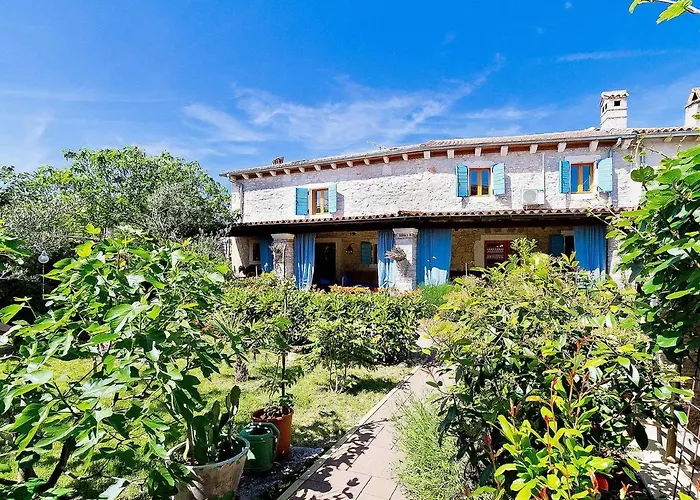Villa Kazun With Private Pool And Two Gardens