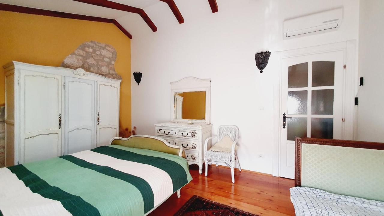 Kazun With Private Pool And Two Gardens Villa Marcana